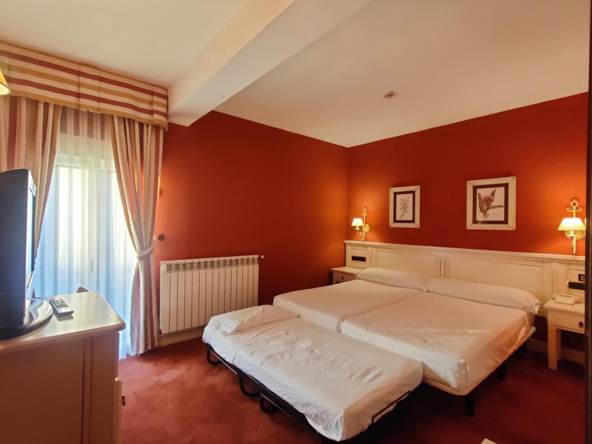 Hotel Leonor Miron Soria Eksteriør bilde