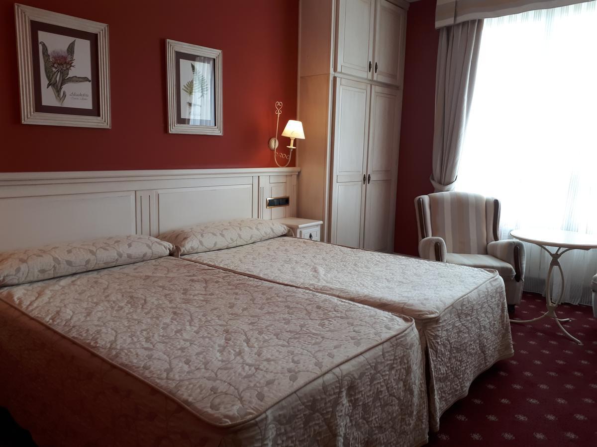 Hotel Leonor Miron Soria Eksteriør bilde