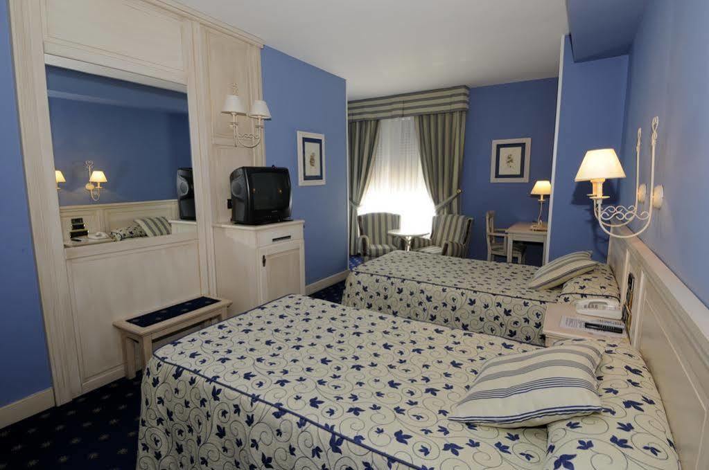 Hotel Leonor Miron Soria Eksteriør bilde